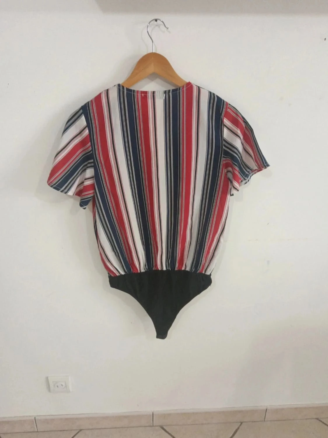 C131 gestreepte Lilie Rose body S/M – photo 4